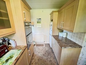 Kitchen- click for photo gallery
